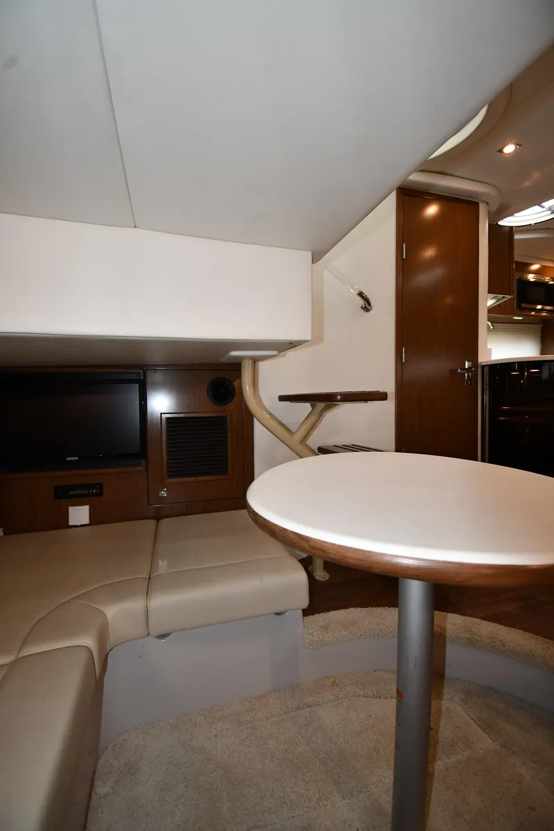 Slide: The Image of Cruisers Yachts 380 Express 2019 - 53