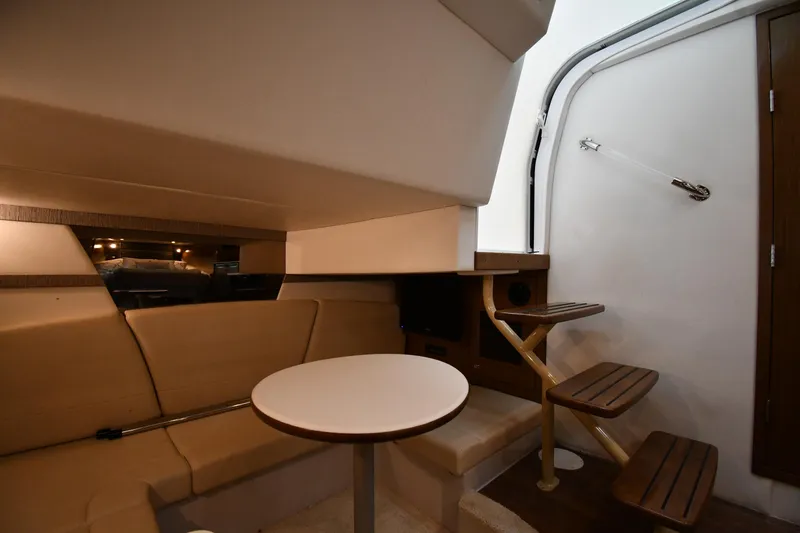 Slide: The Image of Cruisers Yachts 380 Express 2019 - 54