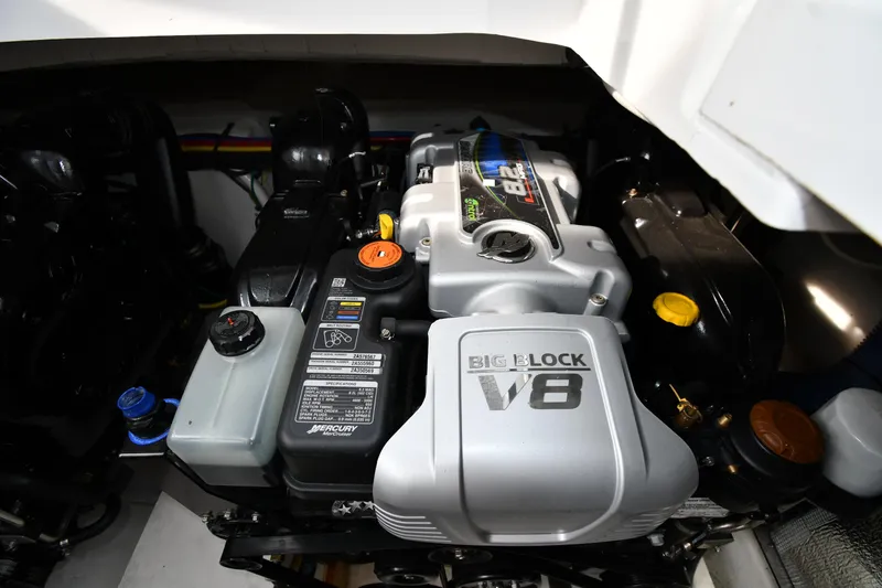 Slide: The Image of Cruisers Yachts 380 Express 2019 - 68