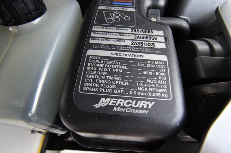 Slide: The Image of Cruisers Yachts 380 Express 2019 - 71