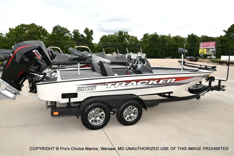 Slide: The Image of Tracker Savage 215 w/250HP Mercury Pro-XS 2026 - 18
