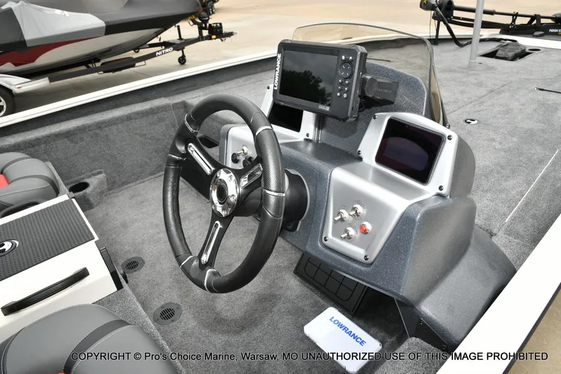 Slide: The Image of Tracker Savage 215 w/250HP Mercury Pro-XS 2026 - 36