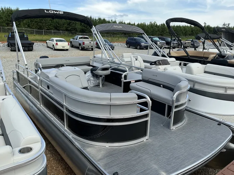 Slide: The Image of Lowe Ultra 200 Cruise 2025 - 1