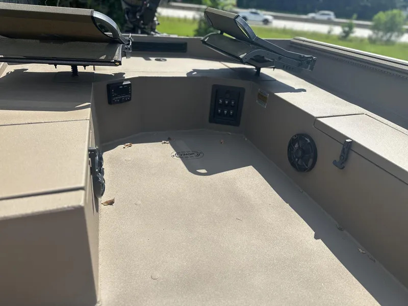 Slide: The Image of Thor Lake Hammer 1754 TIMBER HAMMER 1754 2026 - 5