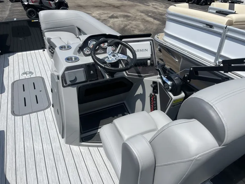 Slide: The Image of SunCatcher Fusion 324SS 2025 - 21