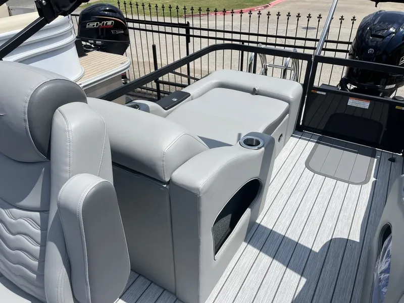 Slide: The Image of SunCatcher Fusion 324SS 2025 - 22