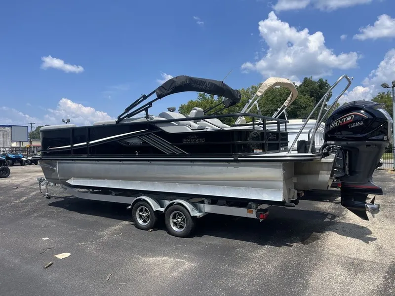 Slide: The Image of SunCatcher Fusion 324SS 2025 - 3