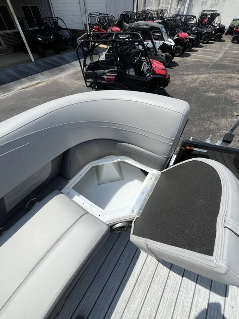 Slide: The Image of SunCatcher Fusion 324SS 2025 - 34