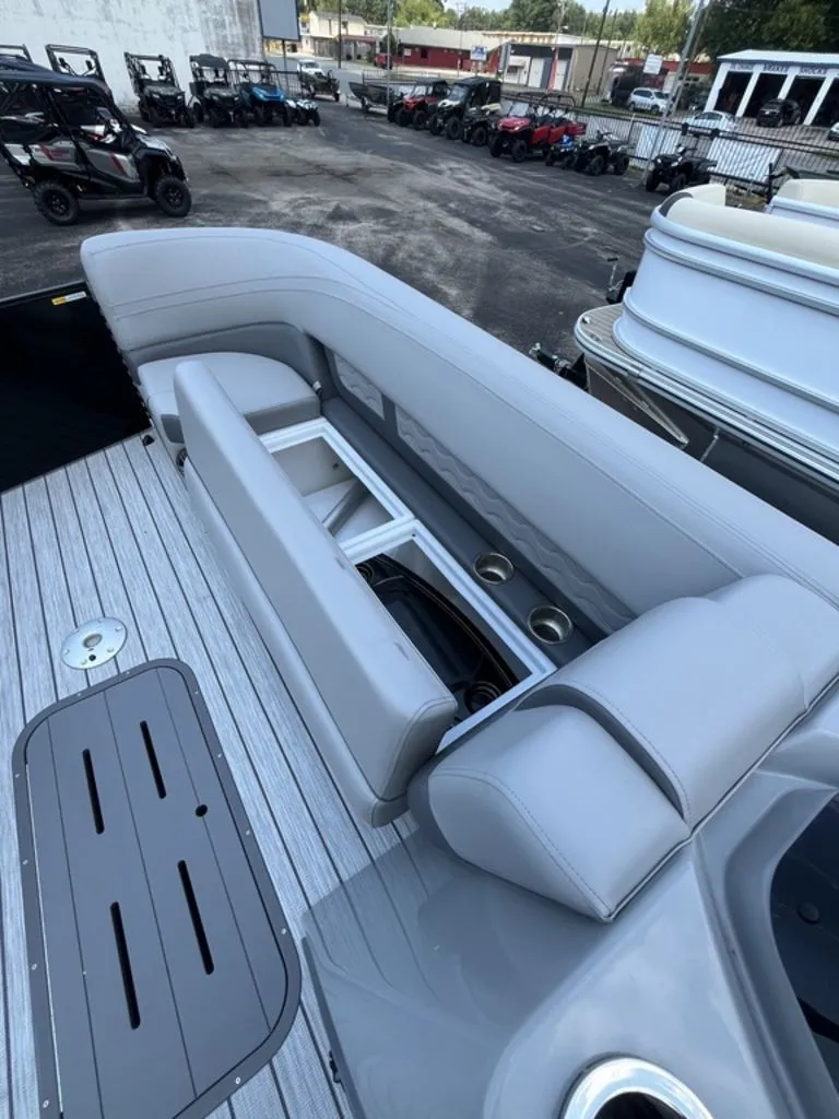 Slide: The Image of SunCatcher Fusion 324SS 2025 - 37