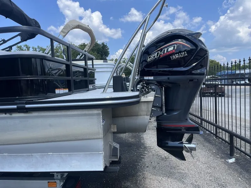 Slide: The Image of SunCatcher Fusion 324SS 2025 - 9