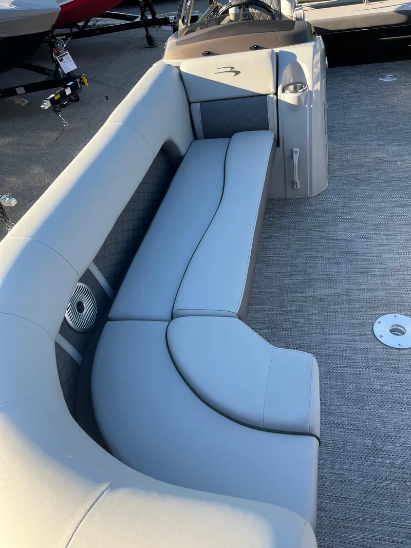 Slide: The Image of Bennington 23LSB 2023 - 4