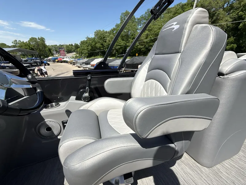 Slide: The Image of Bennington 24LXSRC SPS TRI 2022 - 23