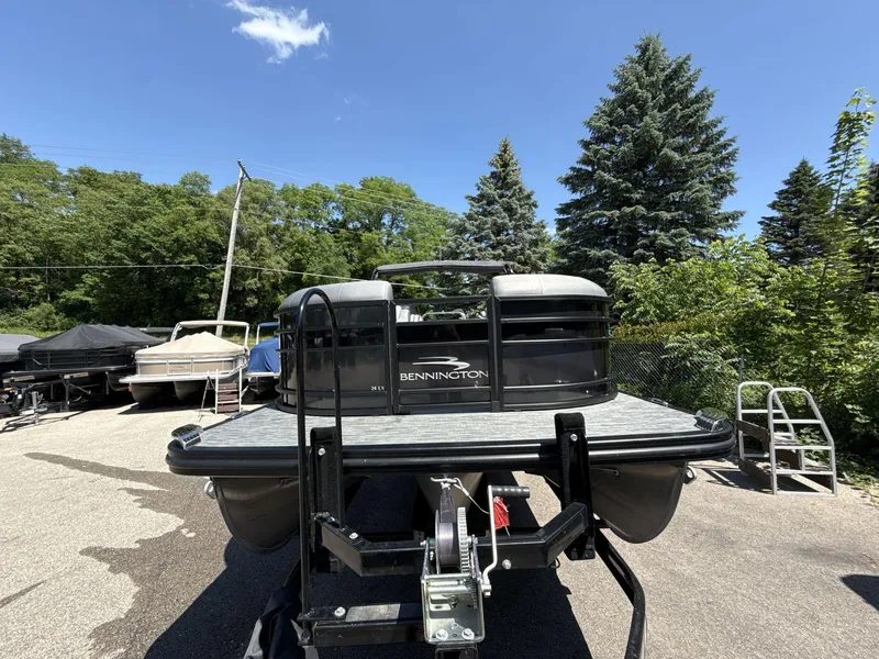 Slide: The Image of Bennington 24LXSRC SPS TRI 2022 - 6