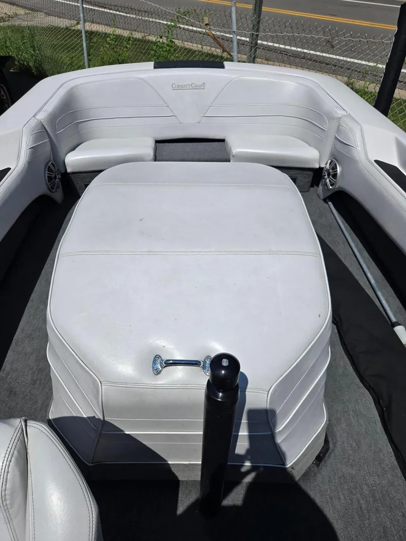 Slide: The Image of Nautique Ski 1995 - 8