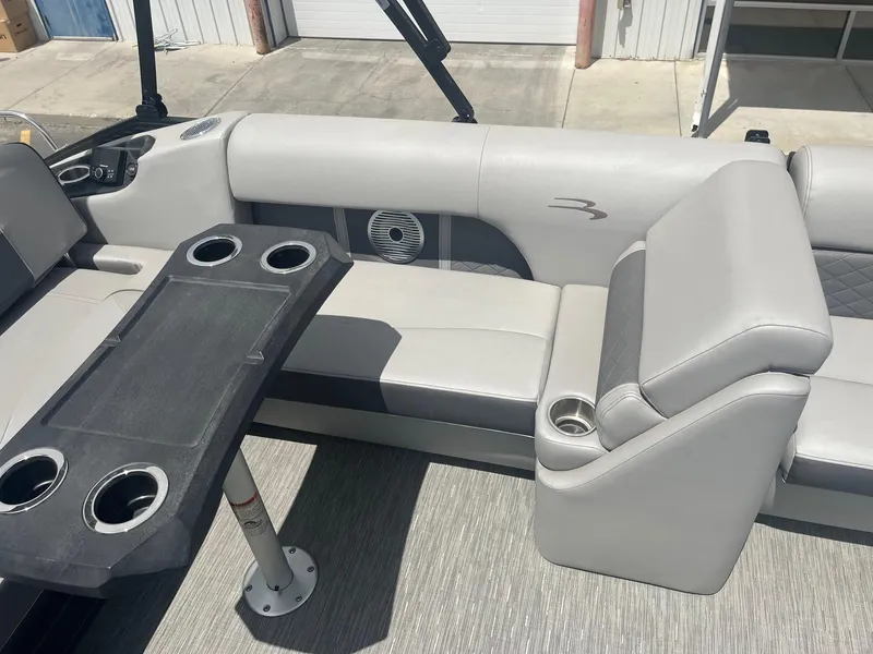 Slide: The Image of Bennington SX22 2021 - 17