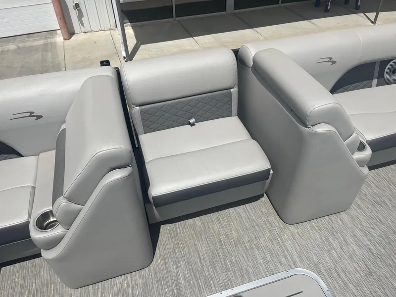 Slide: The Image of Bennington SX22 2021 - 18