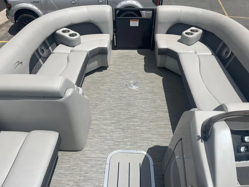 Slide: The Image of Bennington SX22 2021 - 21