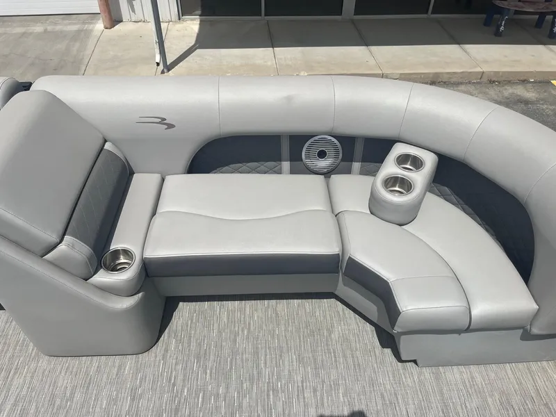 Slide: The Image of Bennington SX22 2021 - 22