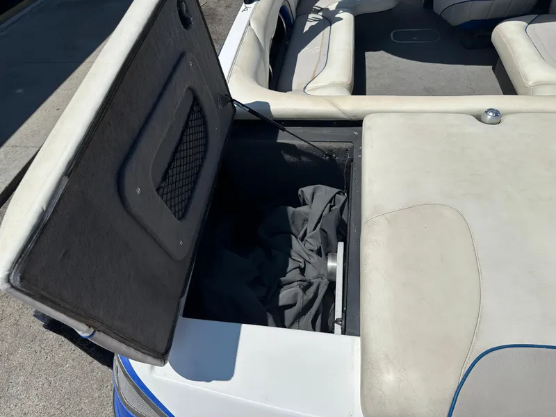 Slide: The Image of Malibu Wakesetter 23 LSV 2006 - 10