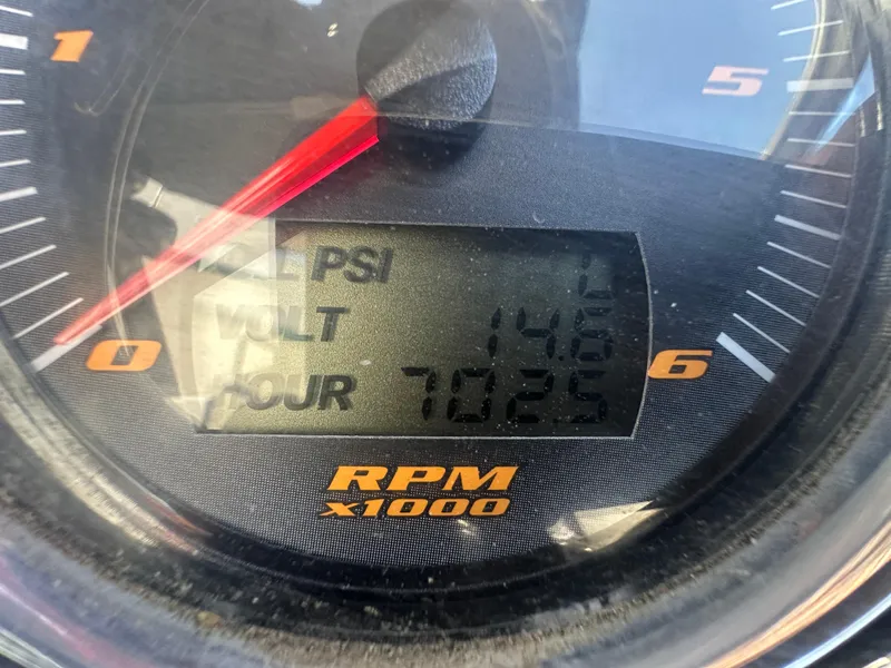 Slide: The Image of Malibu Wakesetter 23 LSV 2006 - 15