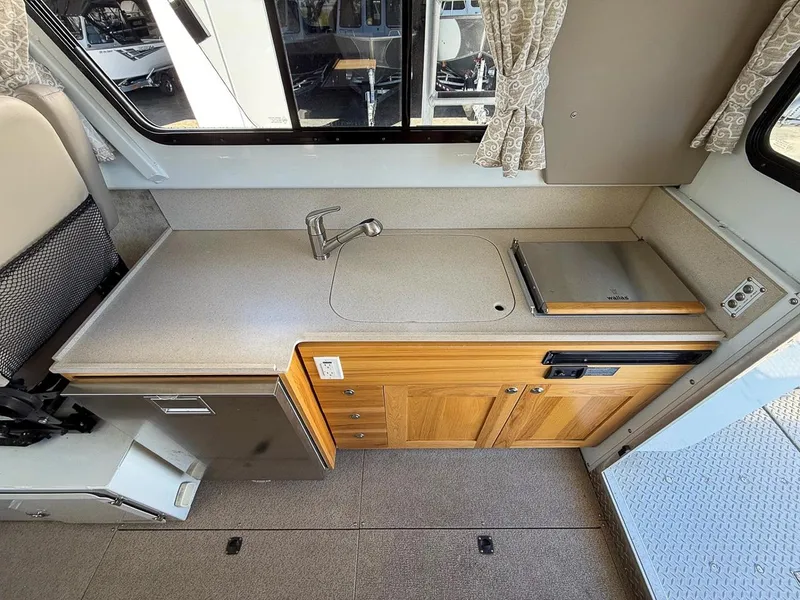 Slide: The Image of Hewescraft 290 Adventure 2019 - 15