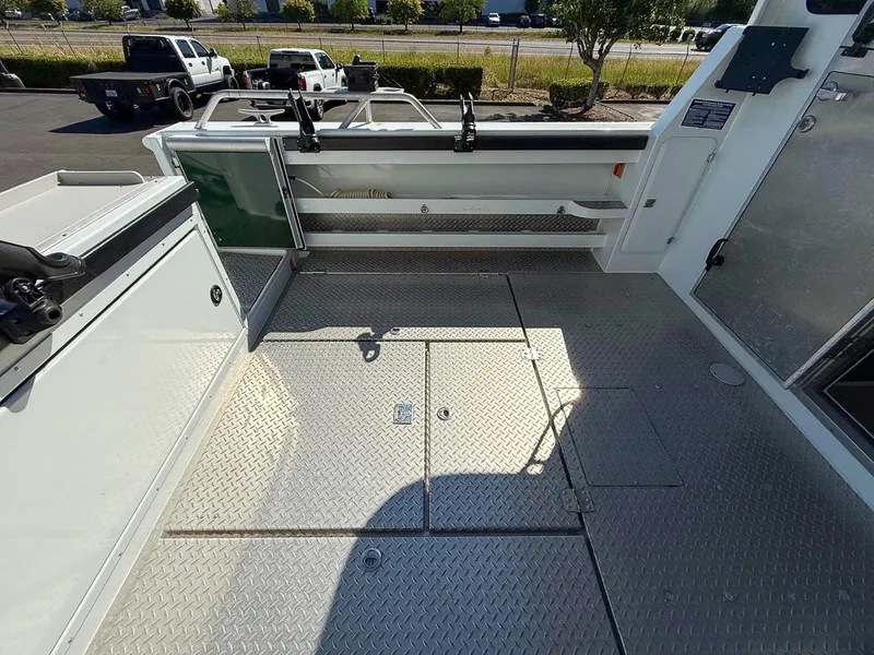 Slide: The Image of Hewescraft 290 Adventure 2019 - 18