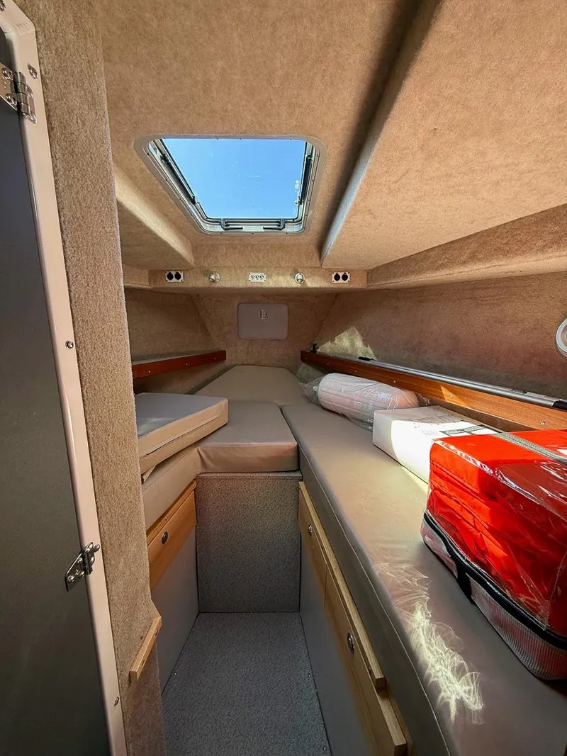 Slide: The Image of Hewescraft 290 Adventure 2019 - 9