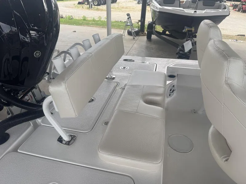 Slide: The Image of Blazer 675 Ultimate Bay 2026 - 4