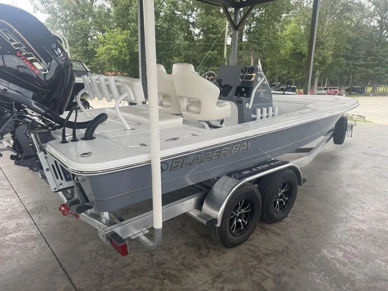 Slide: The Image of Blazer 675 Ultimate Bay 2026 - 5