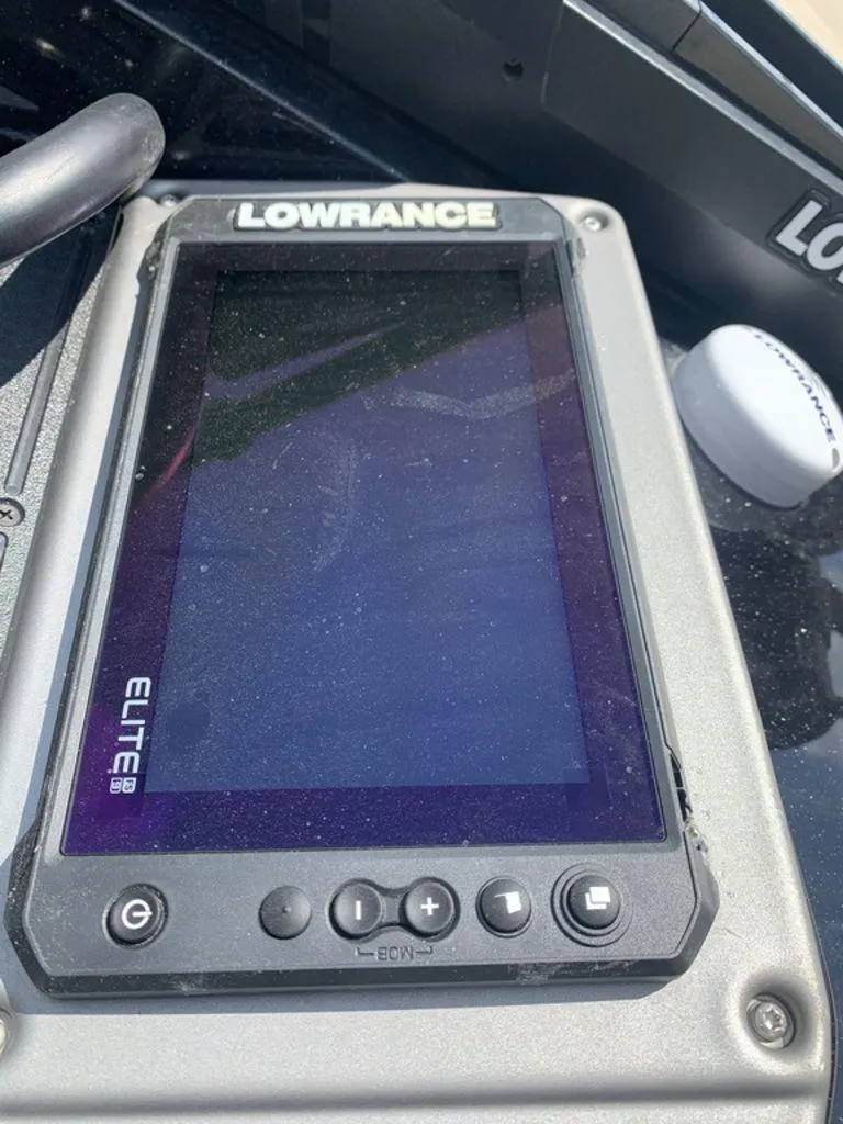 Slide: The Image of Ranger Z185 2021 - 10