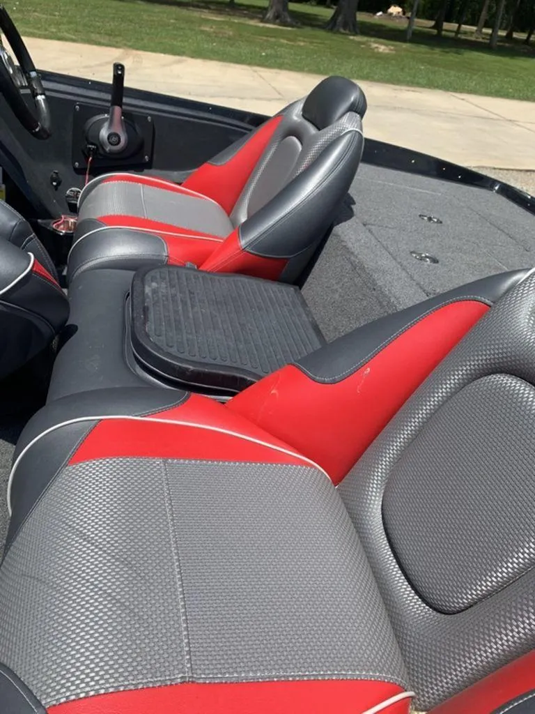 Slide: The Image of Ranger Z185 2021 - 3