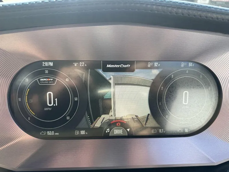 Slide: The Image of MasterCraft XT24 2022 - 9