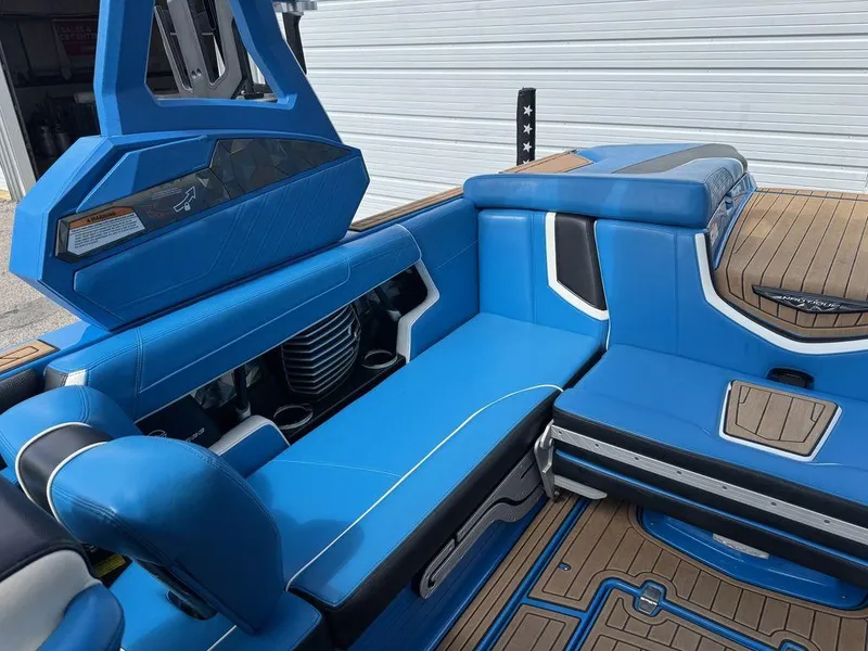 Slide: The Image of Nautique Super Air Nautique G23 2019 - 7