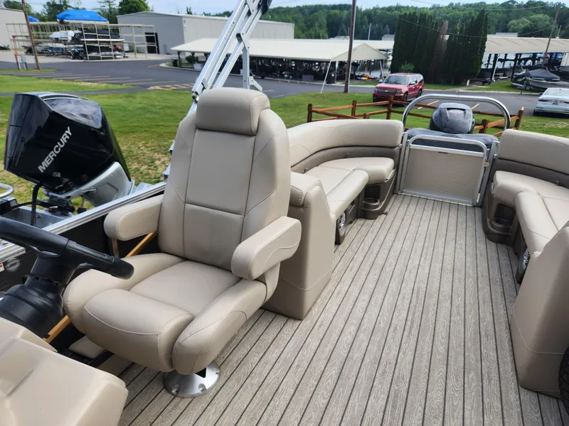 Slide: The Image of Avalon LSZ 2685 GL 2019 - 11