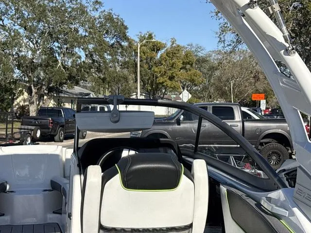 Slide: The Image of Yamaha 212XE 2021 - 14