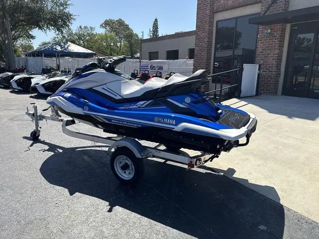 Slide: The Image of Yamaha FX CRUISER SVHO- AZURE BLUE/WHITE 2019 - 6