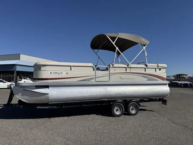 Slide: The Image of Bennington 2275 GL 2007 - 58