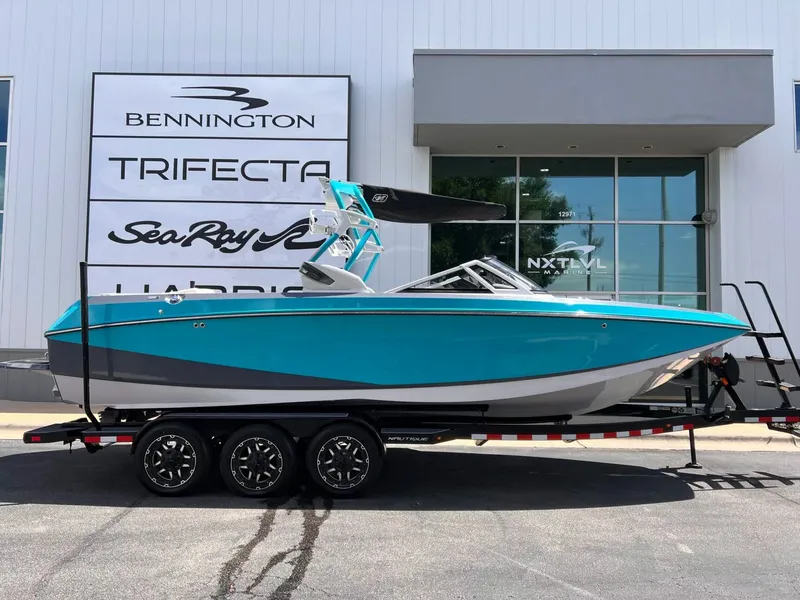 The Image of Nautique G25 2014 - 1