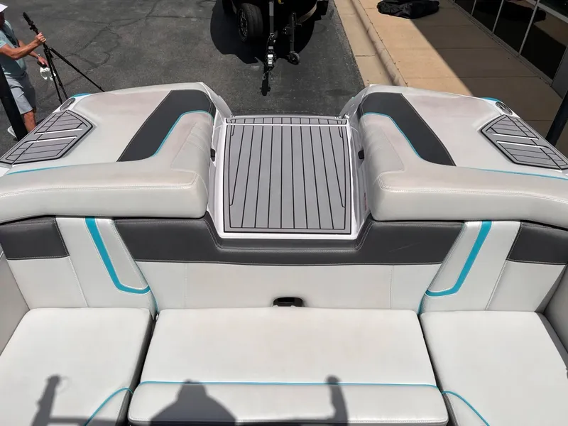 Slide: The Image of Nautique G25 2014 - 13