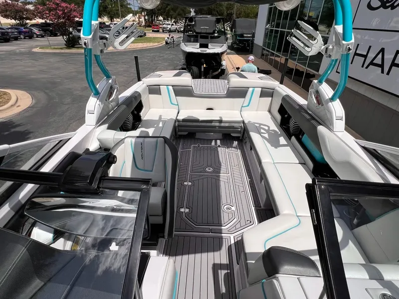 Slide: The Image of Nautique G25 2014 - 26