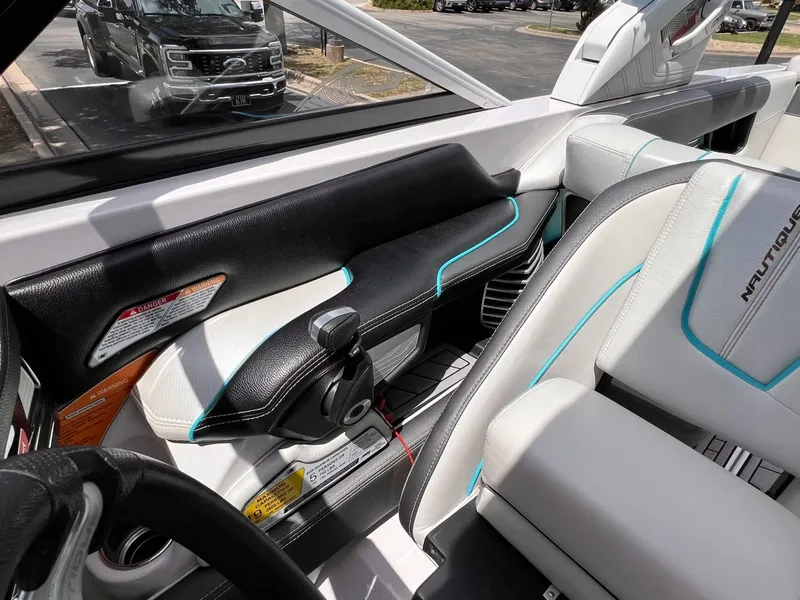 Slide: The Image of Nautique G25 2014 - 28