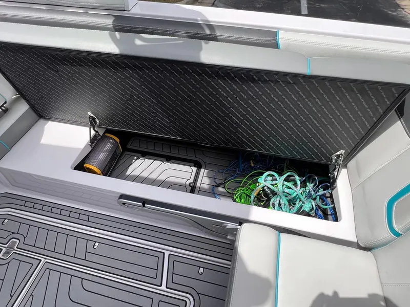 Slide: The Image of Nautique G25 2014 - 31