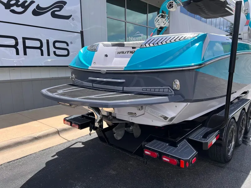 Slide: The Image of Nautique G25 2014 - 4