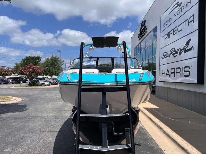 Slide: The Image of Nautique G25 2014 - 8