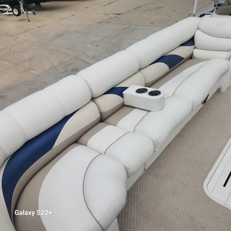 Slide: The Image of Crest Caribbean 2008 - 11