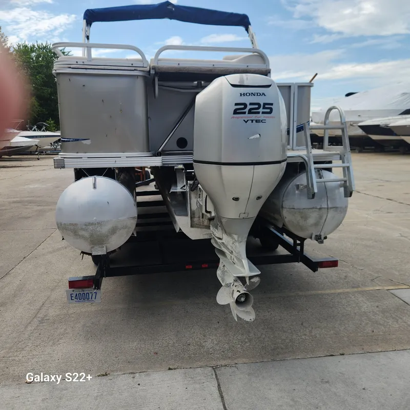 Slide: The Image of Crest Caribbean 2008 - 3