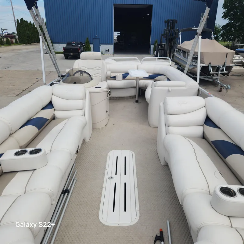 Slide: The Image of Crest Caribbean 2008 - 7