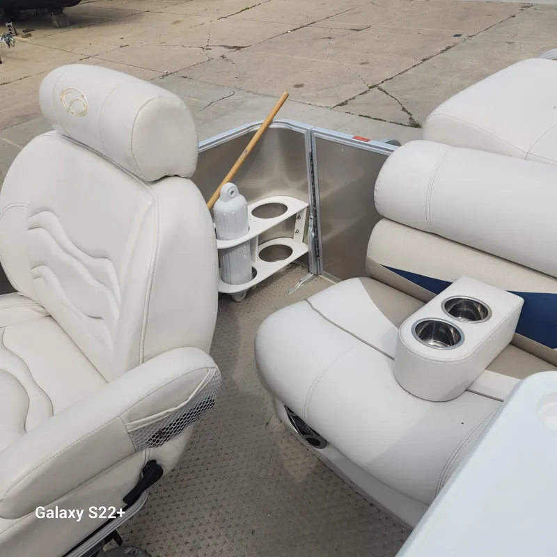 Slide: The Image of Crest Caribbean 2008 - 9