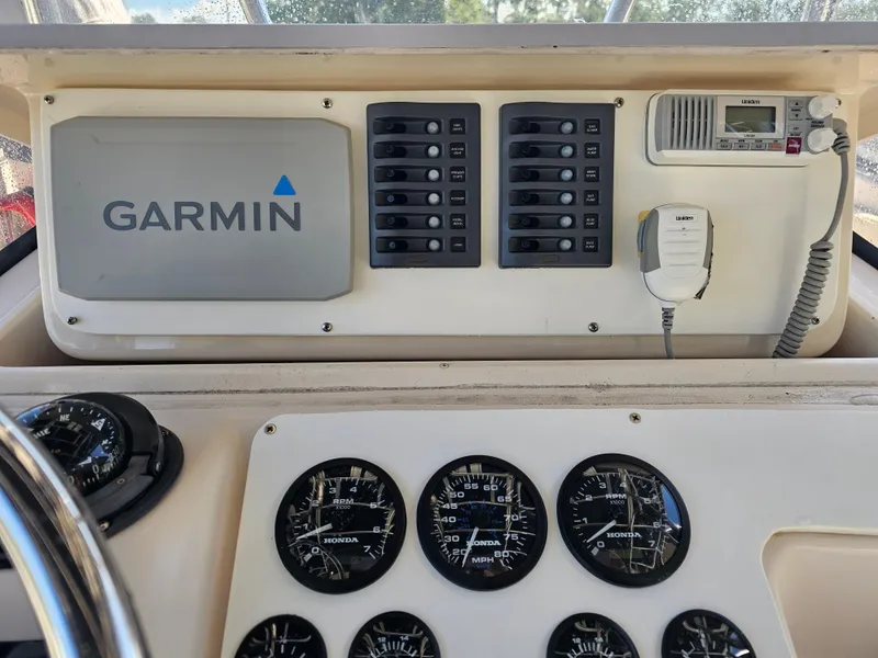 Slide: The Image of Grady-White X-26 Tiger Cat 1999 - 11