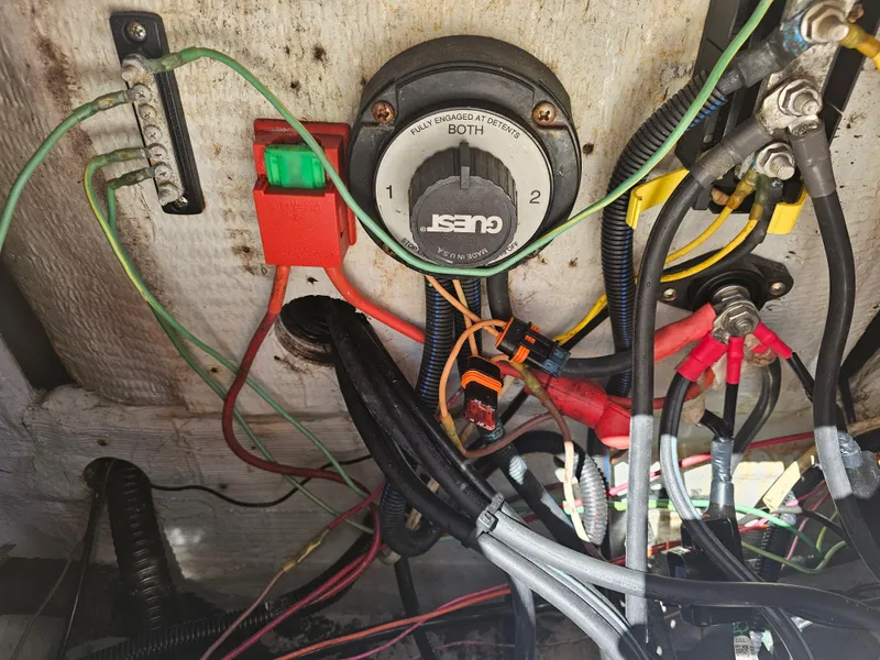 Slide: The Image of Grady-White X-26 Tiger Cat 1999 - 30